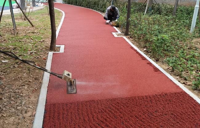 運動場塑膠地坪