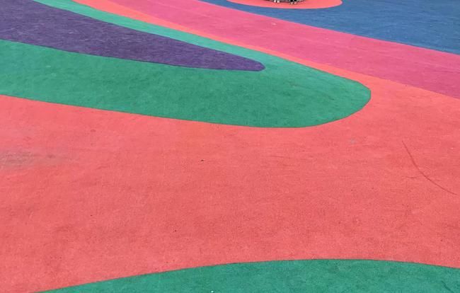 運(yùn)動(dòng)場塑膠地坪